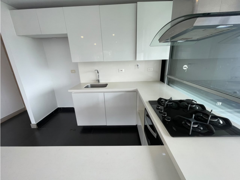 Hermoso Apartamento en los Balsos cerca al CC Santa Fé COD2079 — foto 5