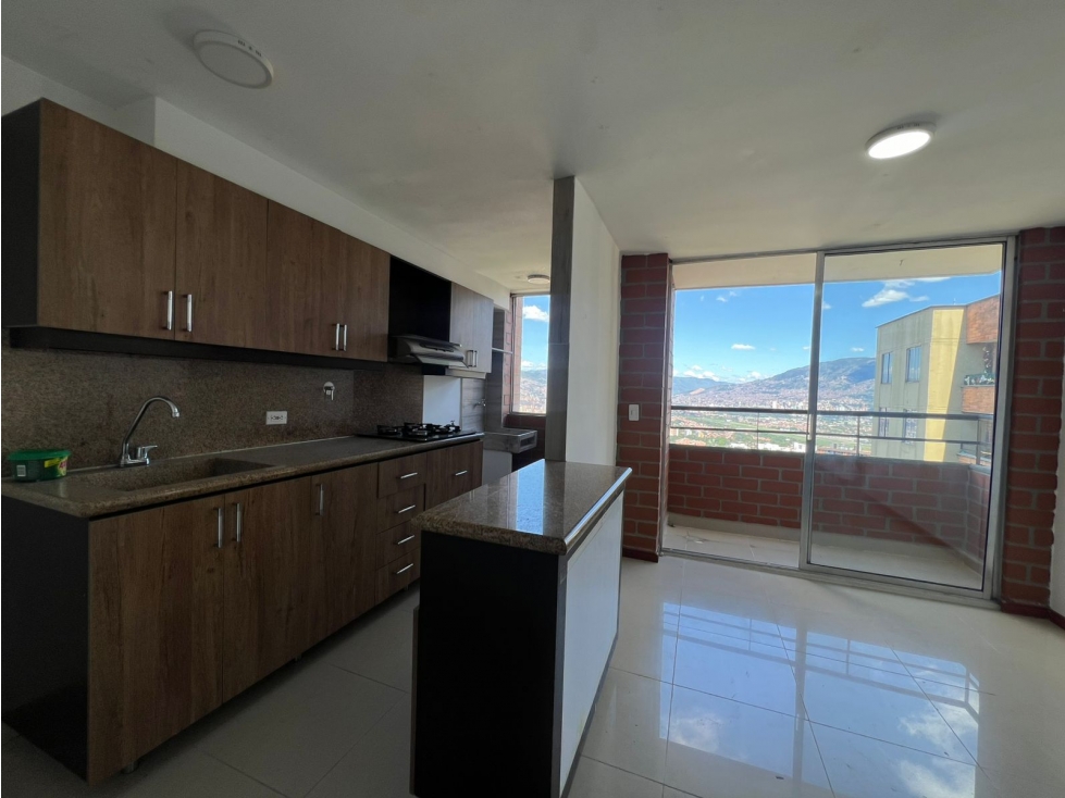 Apartamento con hermosa Vista en Rodeo Alto