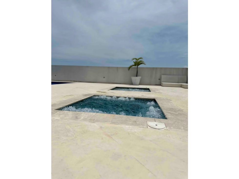 APARTAMENTO EN ARRIENDO AMOBLADO CRESPO CARTAGENA DE INDIAS — foto 2