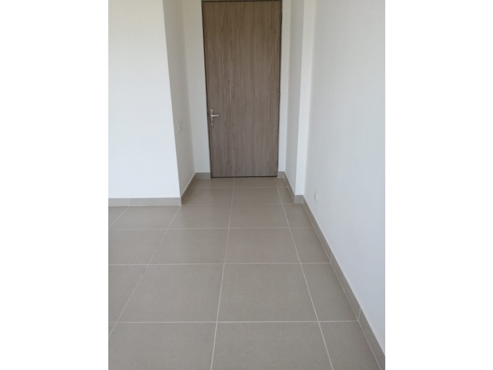 APARTAMENTO EN ALQUILER PUERTA DE LAS AMERICAS — foto 2