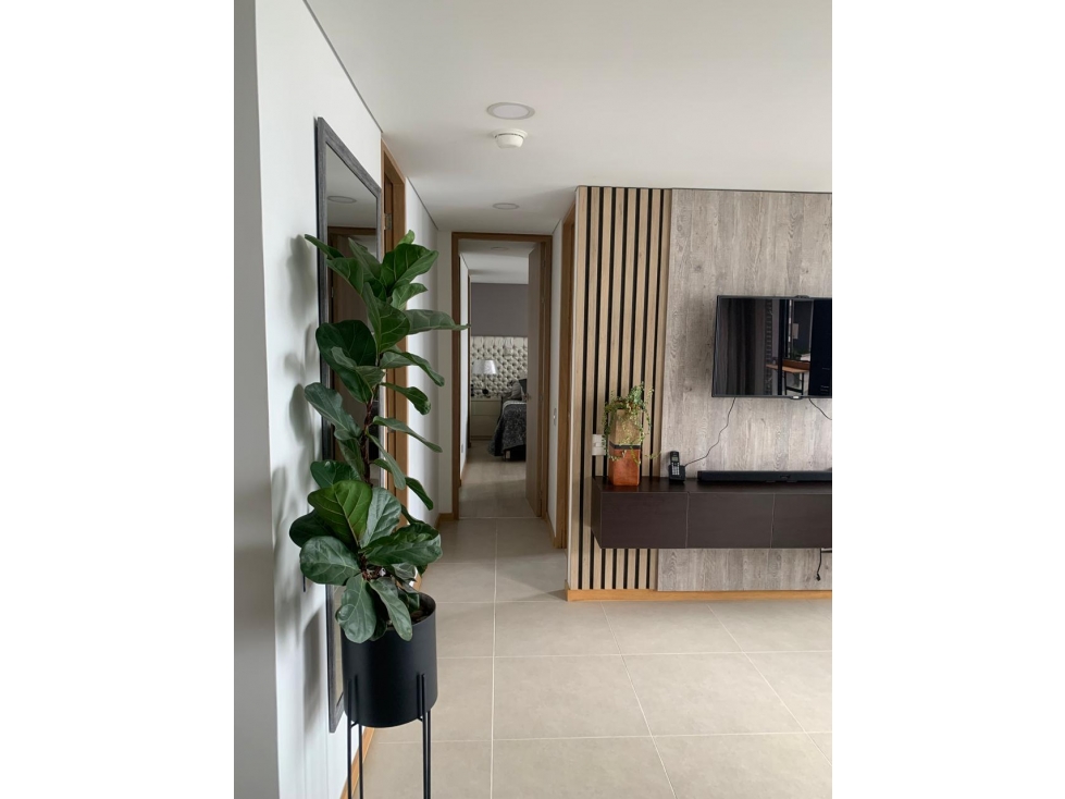 APARTAMENTO EN VENTA BOSQUE SANTO PISO ALTO EN PALMAS HERMOSO CCZ — foto 4