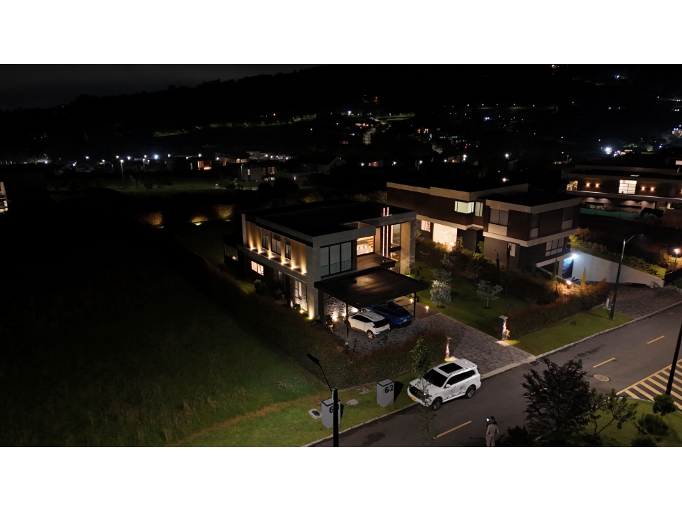 CASA EN EL ALTO DE LAS PALMAS PARA VENTA DE REVISTA SECTOR ACUARELA — foto 2