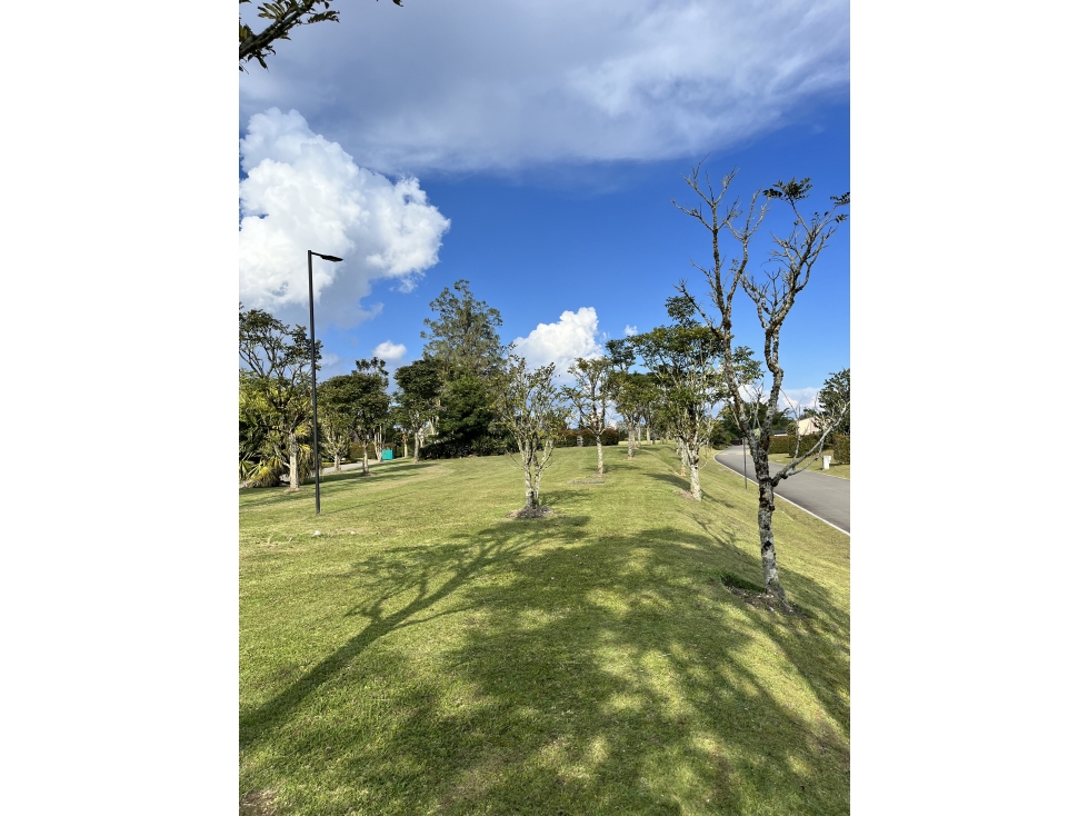 LOTE EN UNIDAD CERRADA PARA VENTA EN LLANOGRANDE CCZ — foto 2