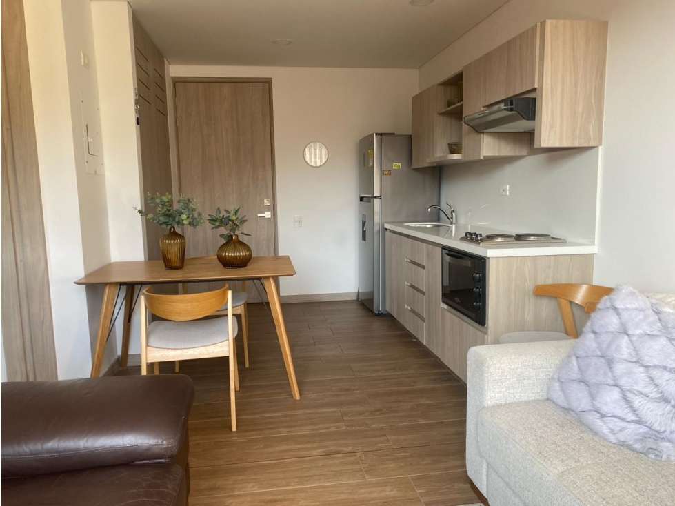 APARTASUITE EN SENIORS VERGEL PARA VENTA EN PISO INTERMEDIO CCZ — foto 2
