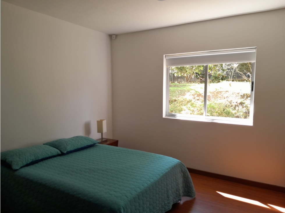 CASA CAMPESTRE PARA VENTA EN GUARNE MODERNA Y EN SITIO SEGURO CCZ — foto 2