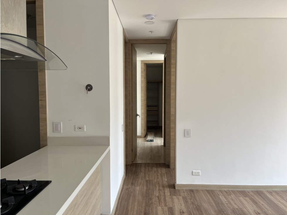 APARTAMENTO MODERNO EN ENVIGADO PARA RENTA DISPONIBLE CCZ — foto 2