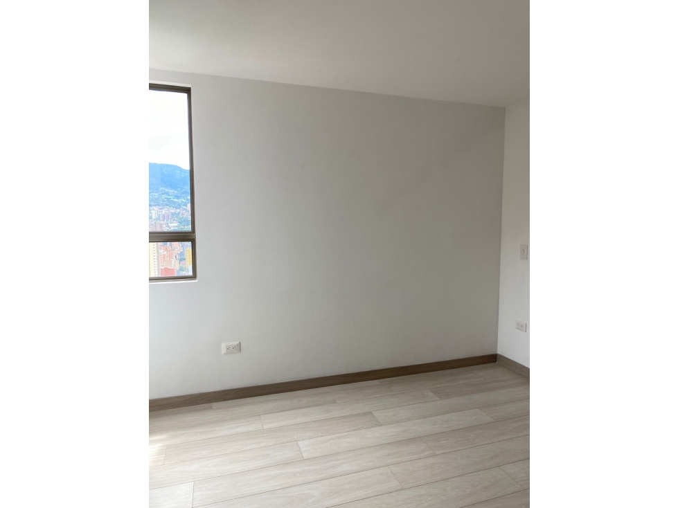 APARTAMENTO MODERNO EN SABANETA EN PISO ALTO PARA VENTA CYM — foto 2