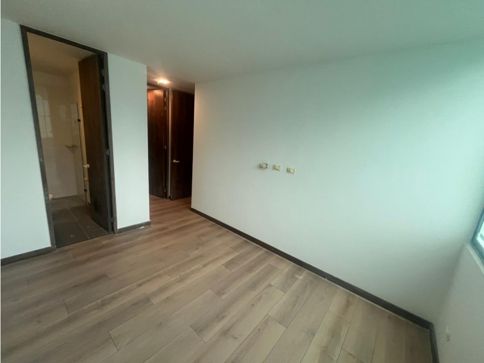 APARTAMENTO NUEVO PARA VENTA EN ENVIGADO FRUTOS VERDES PISO ALTO CYP — foto 2