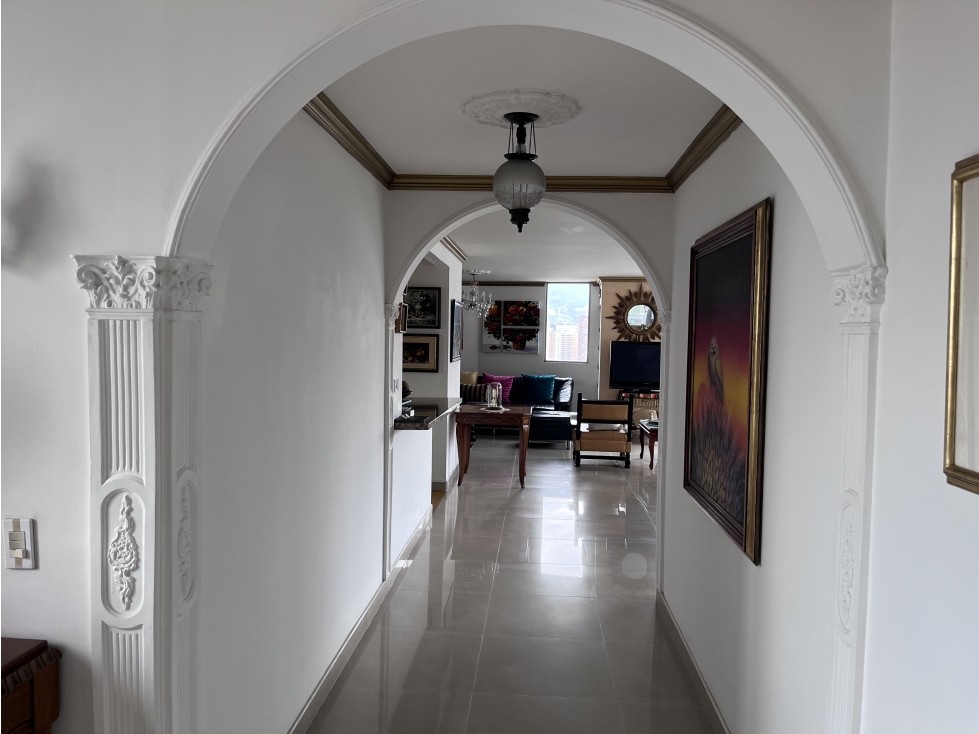 APARTAMENTO EN EL POBLADO PARA VENTA EN PISO ALTO ESTRATO 4 CCZ — foto 3