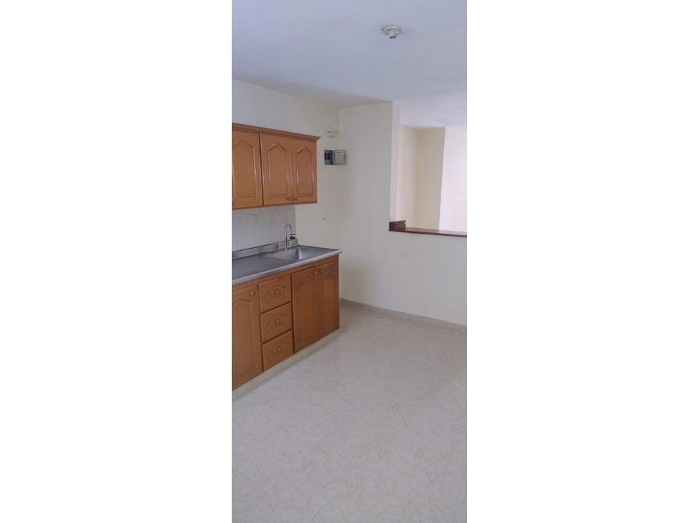 APARTAMENTO EN VENTA SECTOR BELEN EN PISO BAJO SIN ASCENSOR — foto 2