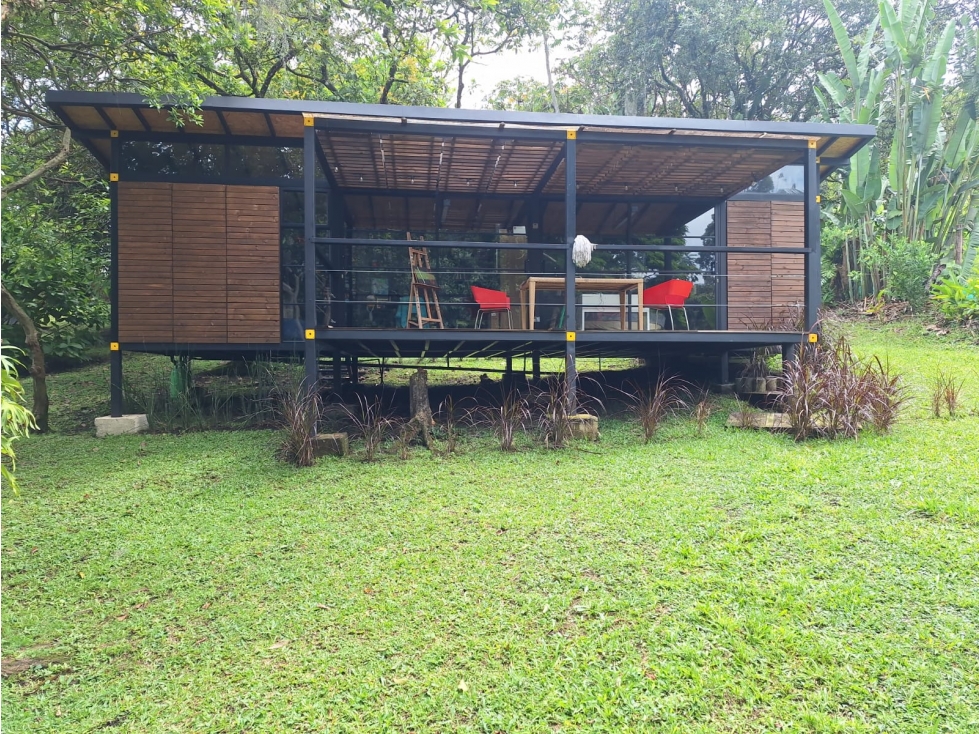 CASITA CAMPESTRE EN EL ESCOBERO PARA RENTA RODEADA DE NATURALEZA