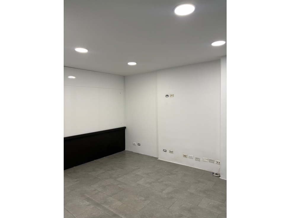 OFICINA O CONSULTORIO PARA LA VENTA EN LA FRONTERA PISO ALTO — foto 5