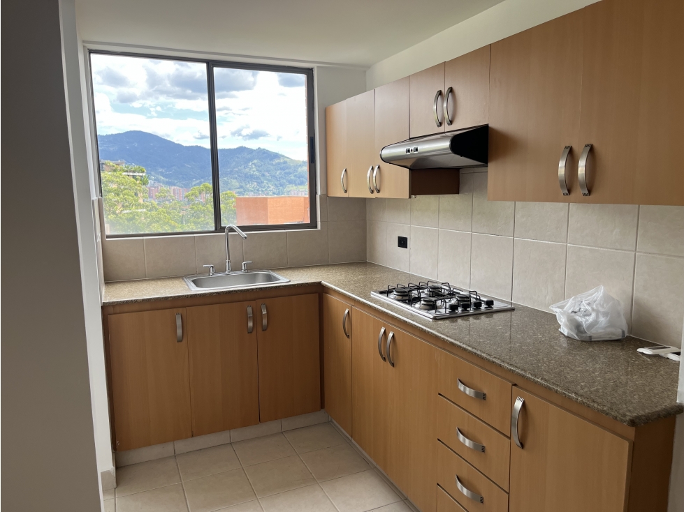 APARTAMENTO EN SAN LUCAS PARA RENTA EN PISO ALTO DD