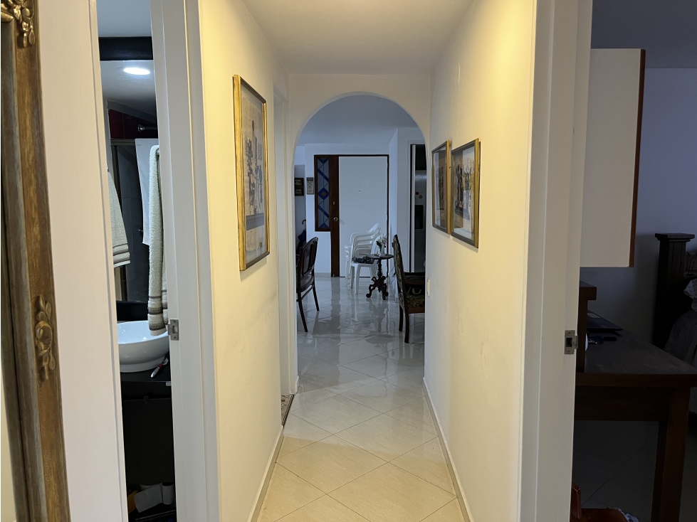 APARTAMENTO PARA VENTA EN SAN LUCAS CON VISTA A MEDELLIN CCZ — foto 4