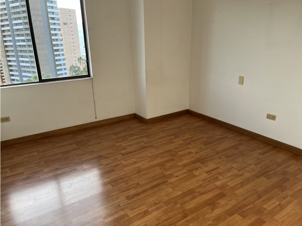 APARTAMENTO PARA VENTA O RENTA DE DOS NIVELES EN LA SUPERIOR DD — foto 3