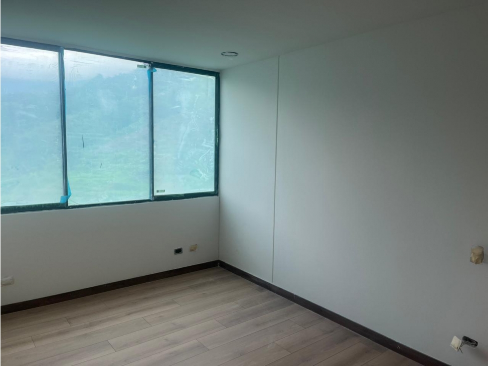 APARTAMENTO NUEVO PARA VENTA EN ENVIGADO FRUTOS VERDES PISO ALTO CYP — foto 3