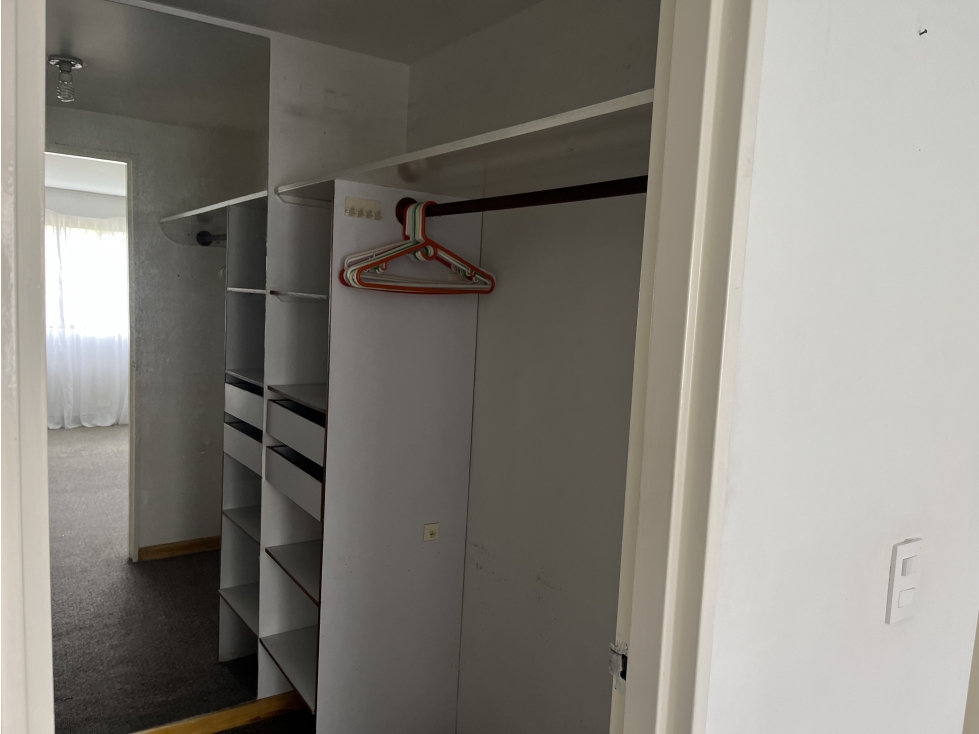 APARTAMENTO EN EL POBLADO PARA RENTA EN ZONA SILENCIOSA Y CAMPESTRE — foto 4