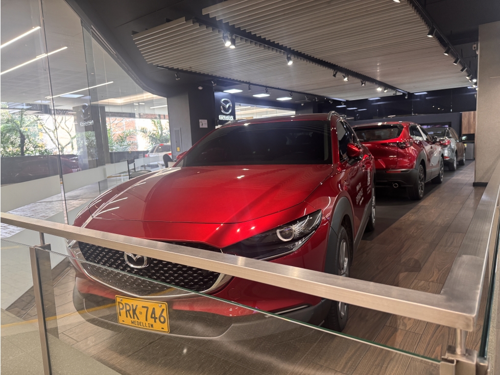 LOCAL COMERCIAL RENTANDO PARA VENTA EN CENTRO COMERCIAL LYC — foto 3