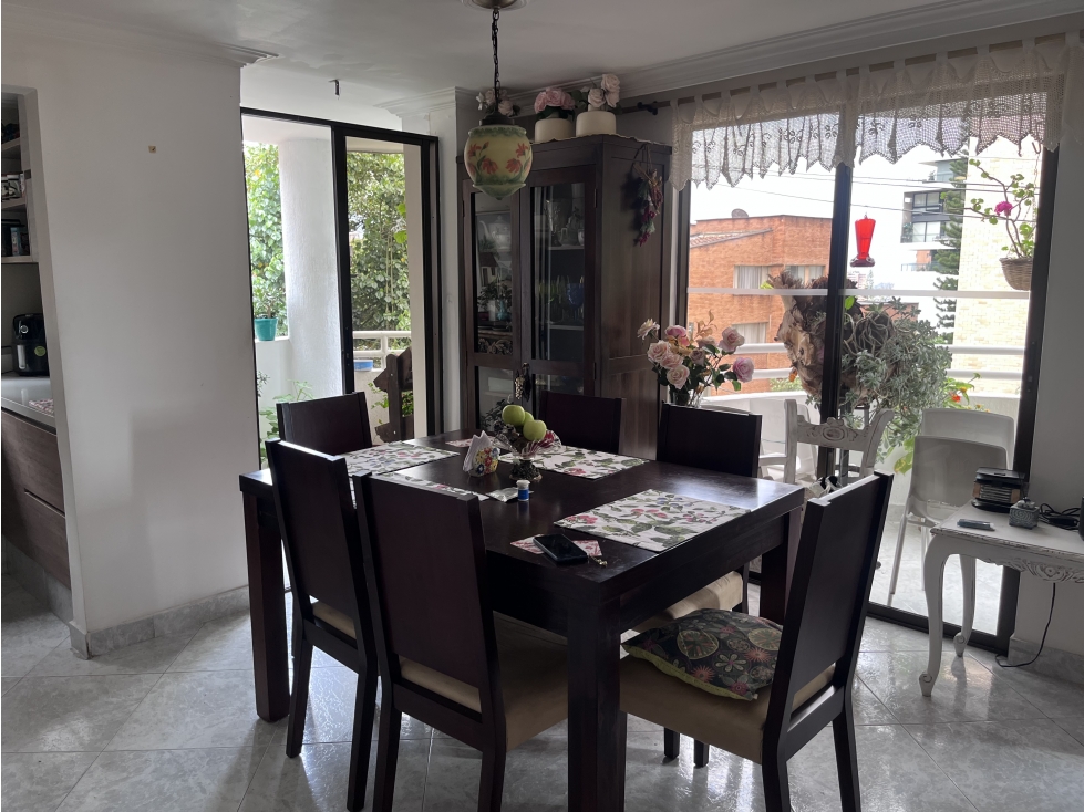 APARTAMENTO EN LAS LOMAS PARA VENTA CON OPORTUNIDAD DE REMODELAR