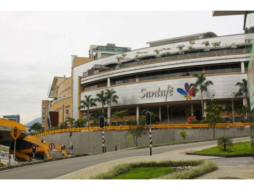 LOCAL COMERCIAL PARA RENTA EN MILLA DE ORO CC SANTA FE — foto 2