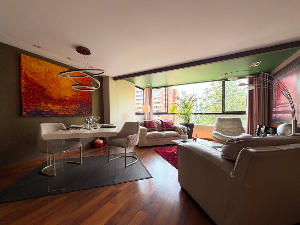 APARTAMENTO PARA VENTA EN PISO ALTO UNIDAD EXCLUSIVA SECTOR TESORO — foto 2
