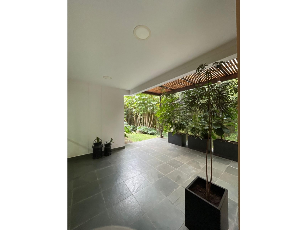 CASA EN LA LOMA DEL ESCOBERO PARA VENTA SENCILLAMENTE HERMOSA - 3