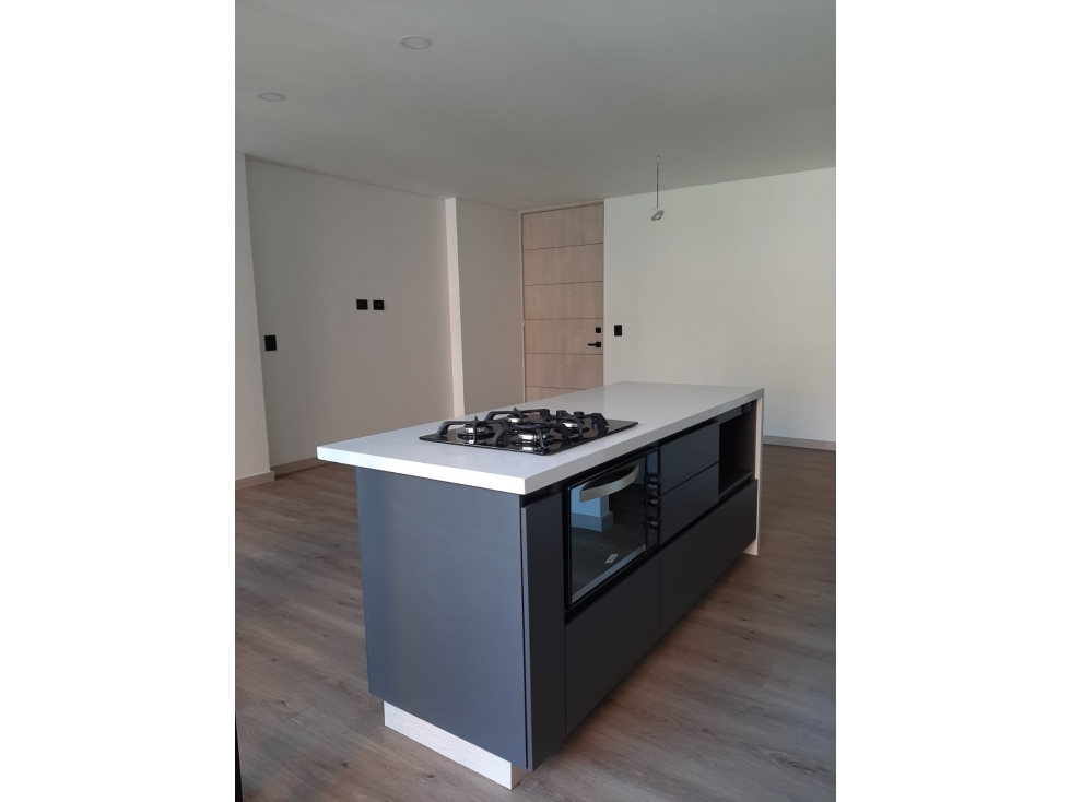 APARTAMENTO EN ENVIGADO IMPECABLE PARA VENTA EN LOMA DE LOS MESA — foto 4