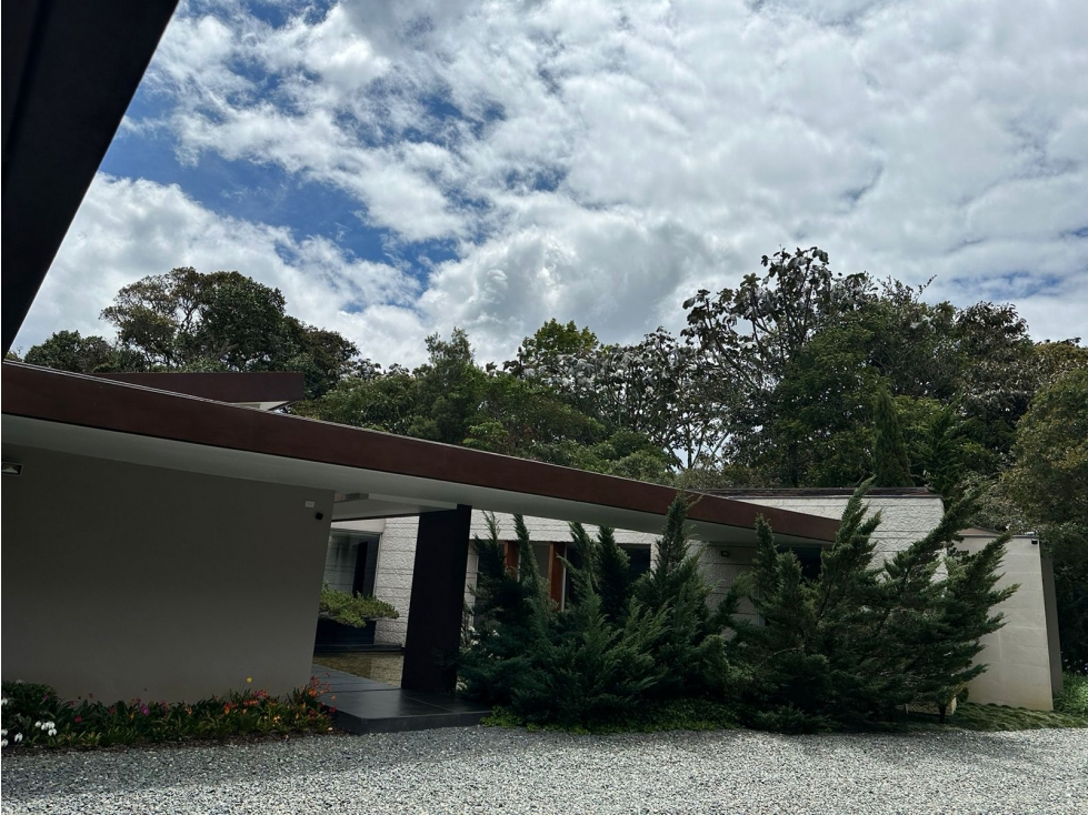 CASA EN SECTOR EXCLUSIVO PARA RENTA EN EL ALTO DE PALMAS CCZ — foto 2