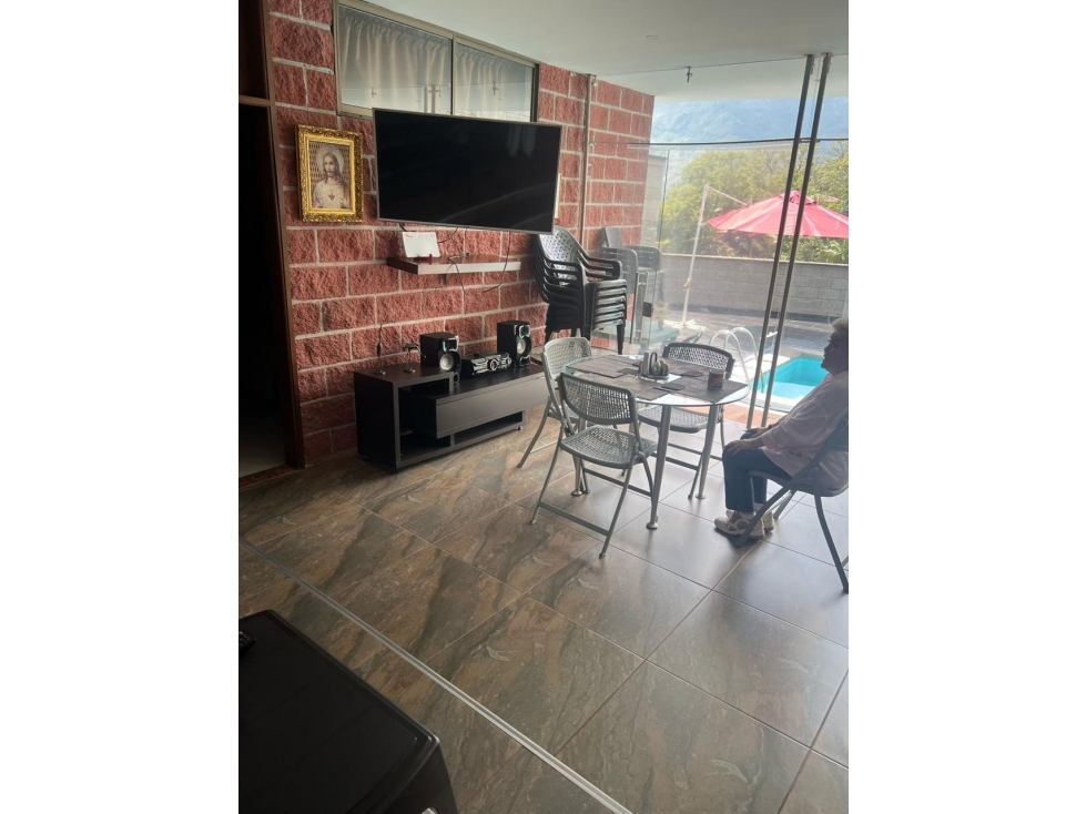 CASA UNIFAMILIAR EN GIRARDOTA PARA VENTA 2 NIVELES CCZ - 5
