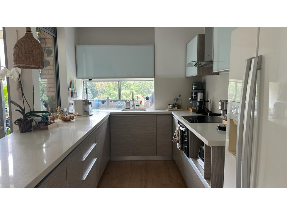 APARTAMENTO EN PROVENZA PARA LA VENTA REMODELADO EN PISO ALTO CCM — foto 4