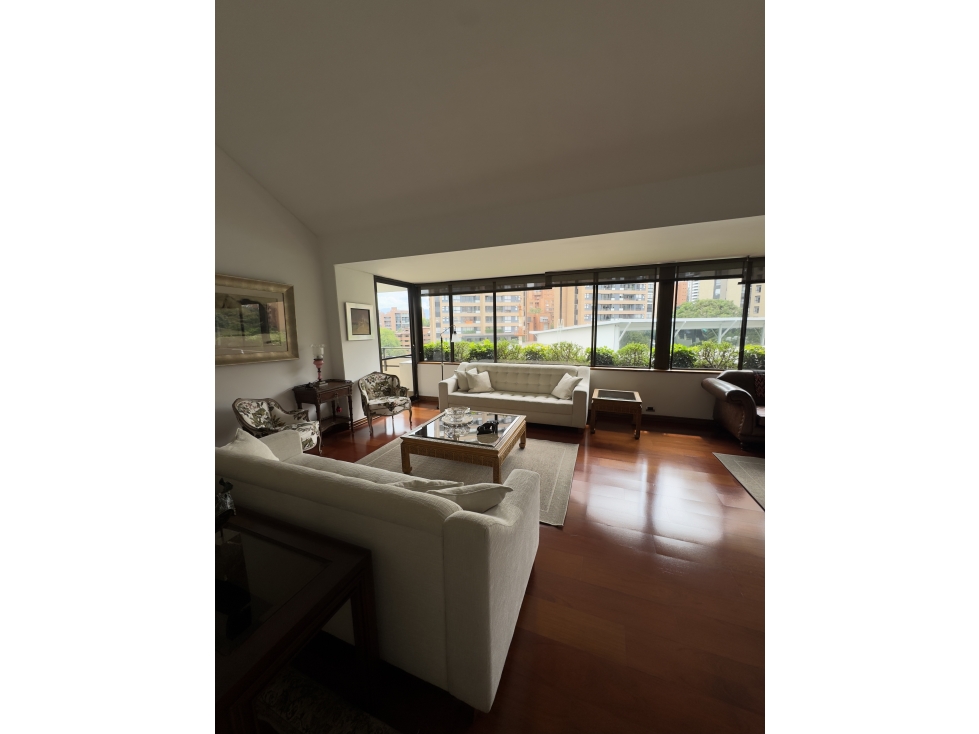 Apartamento en Venta Lalinde, El Poblado — foto 2
