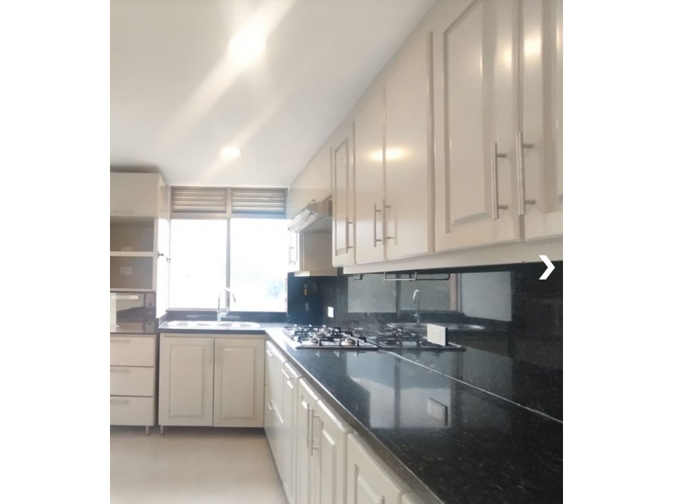 APARTAMENTO EN PISO ALTO SECTOR SAN LUCAS EN RENTA DD — foto 4