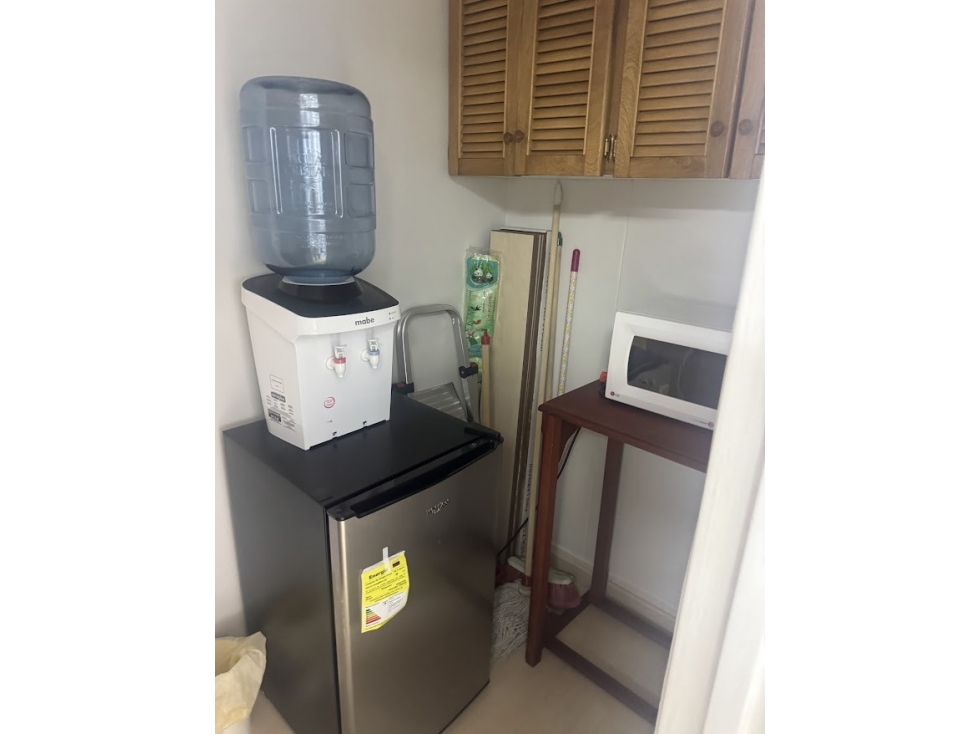 OFICINA EN LA MILLA DE ORO PARA VENTA EN PISO INTERMEDIO DD — foto 4