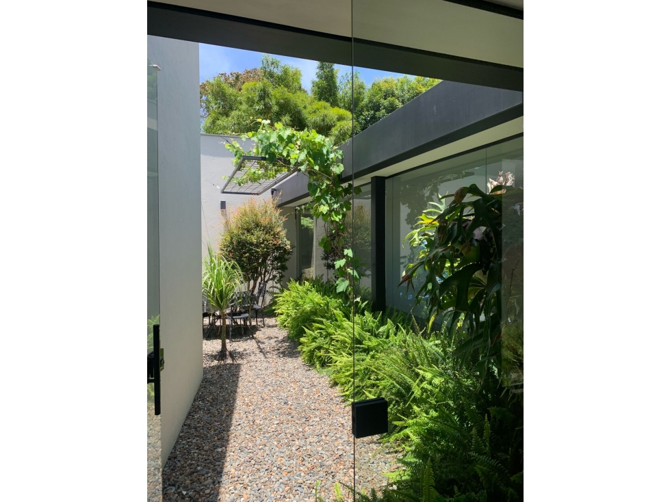ESPECTACULAR CASA EN LLANOGRANDE DE 1 SOLO NIVEL EN VENTA CCZ — foto 4