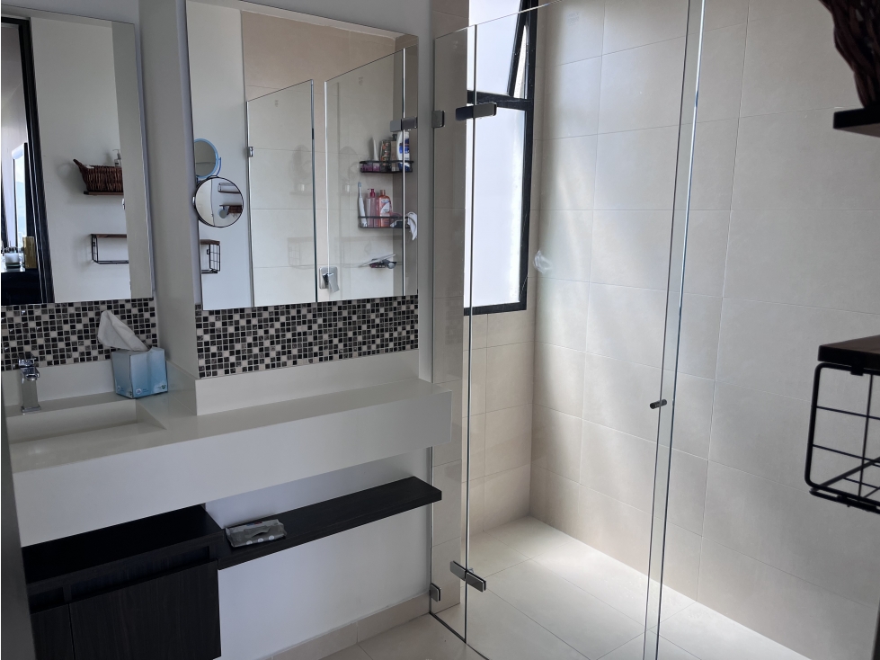 APARTAMENTO PARA VENTA CON UNA VISTA A LA CIUDAD INCREIBLE CCZ — foto 4