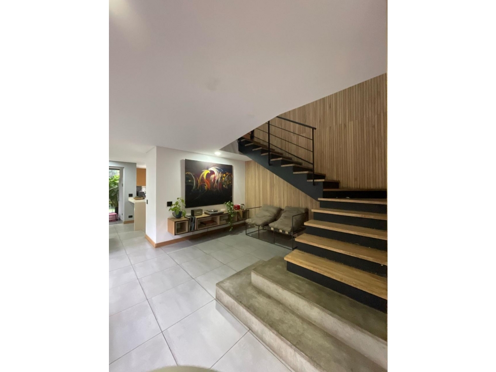 CASA EN LA LOMA DEL ESCOBERO PARA VENTA SENCILLAMENTE HERMOSA - 4