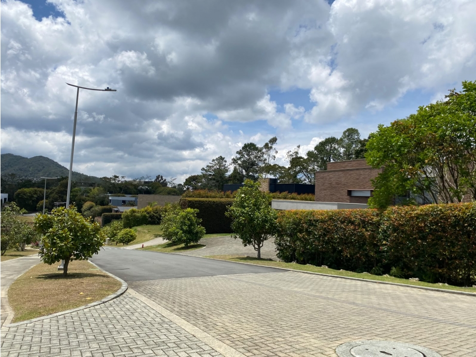 LOTE EN EL ALTO DE LAS PALMAS PARA VENTA CON VISTA A LA RESERVA — foto 4