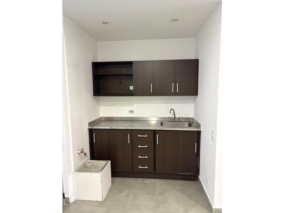 OFICINA O CONSULTORIO PARA LA VENTA EN LA FRONTERA PISO ALTO — foto 4