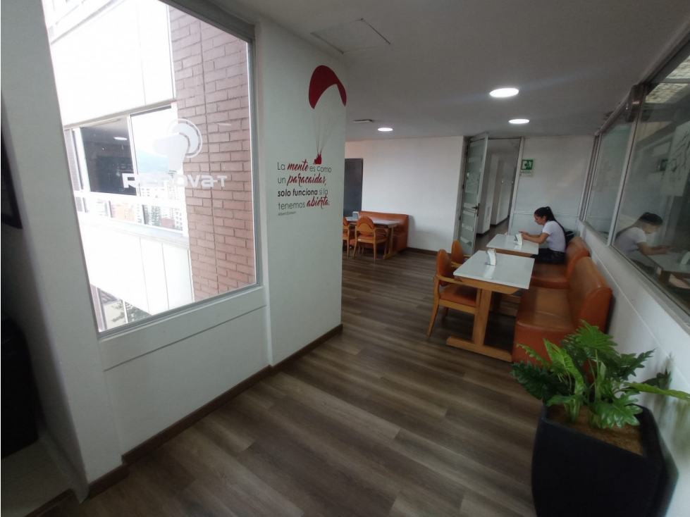 OFICINA EN PALMAS PARA LA VENTA RENTANDO EL 0,7% REMODELADA CCZ — foto 4