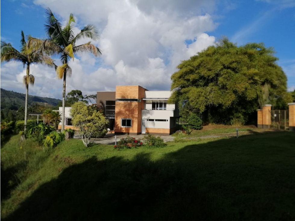 CASA CAMPESTRE PARA VENTA EN GUARNE MODERNA Y EN SITIO SEGURO CCZ — foto 5