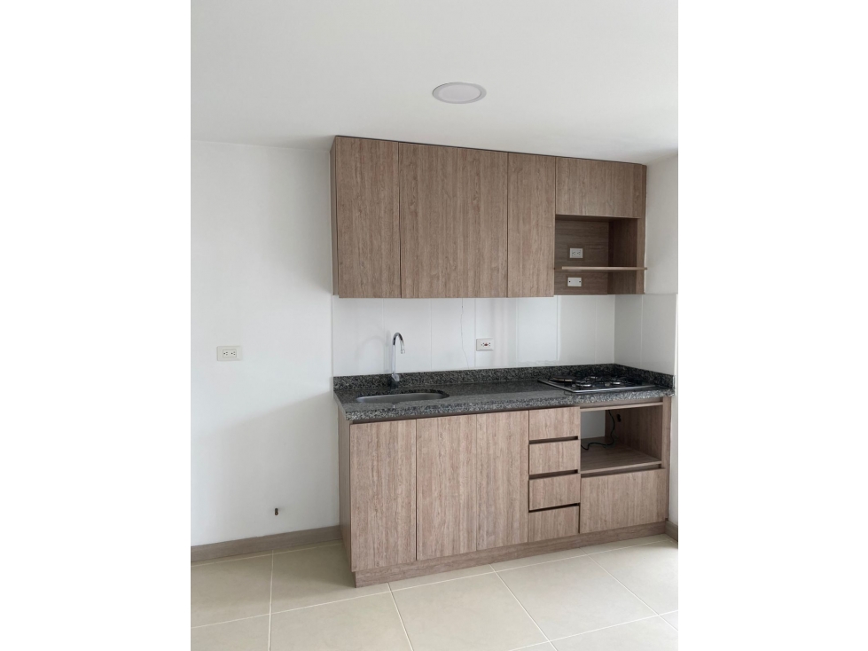 APARTAMENTO MODERNO EN SABANETA EN PISO ALTO PARA VENTA CYM