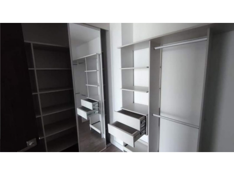 APARTAMENTO EN SABANETA PARA VENTA EN PISO ALTO CON VISTA HERMOSA CCZ — foto 5