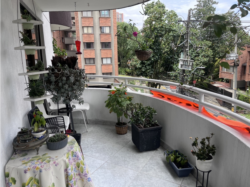 APARTAMENTO EN LAS LOMAS PARA VENTA CON OPORTUNIDAD DE REMODELAR — foto 4