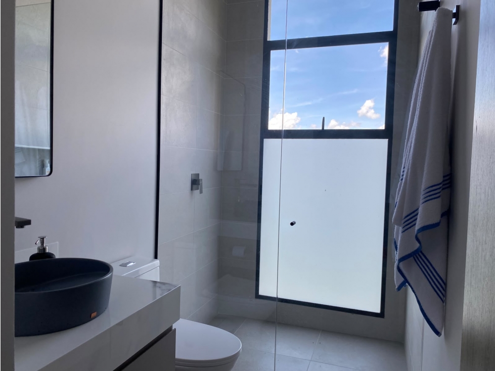 CASA ESPECTACULAR DE 1 NIVEL EN EL RETIRO EN UNIDAD EXCLUSIVA MYC — foto 5