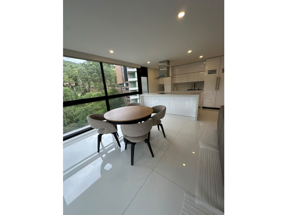 APARTAMENTO PARA VENTA EN EL POBLADO CON OPCION DE AMOBLADO