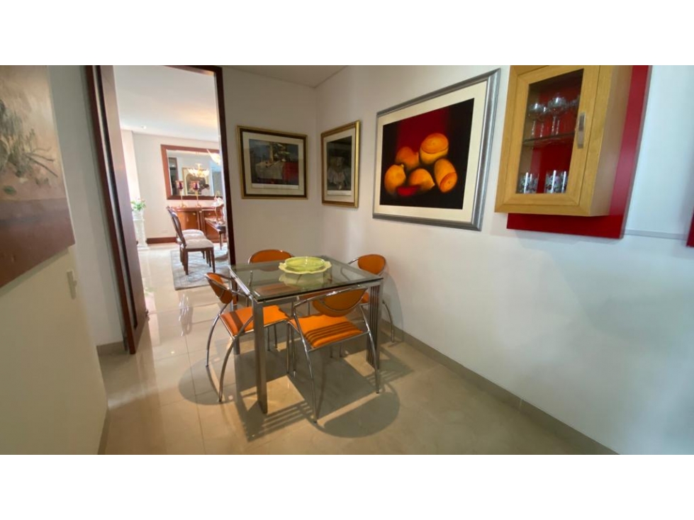 APARTAMENTO EN LOMA DEL TESORO PARA VENTA PISO ALTO CCZ — foto 5