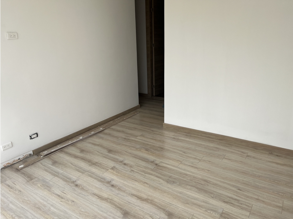 APARTAMENTO MODERNO EN ENVIGADO PARA RENTA DISPONIBLE CCZ — foto 6