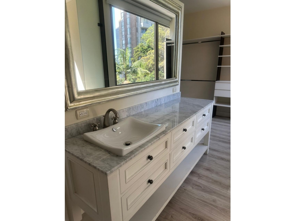 APARTAMENTO REMODELADO Y EXCLUSIVO EN BALSOS PARA VENTA DD — foto 5