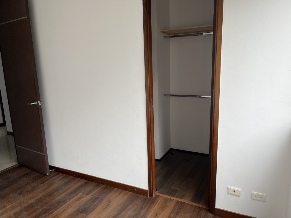 APARTAMENTO PARA RENTA EN PISO ALTO HERMOSO LOMA DE LAS SANTAS DD — foto 6