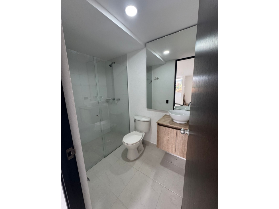 APARTAMENTO REMODELADO EN RIONEGRO PARA VENTA AYC — foto 4